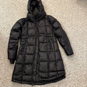 Black North Face down puffer parka. Excellent condition worn just a few times.